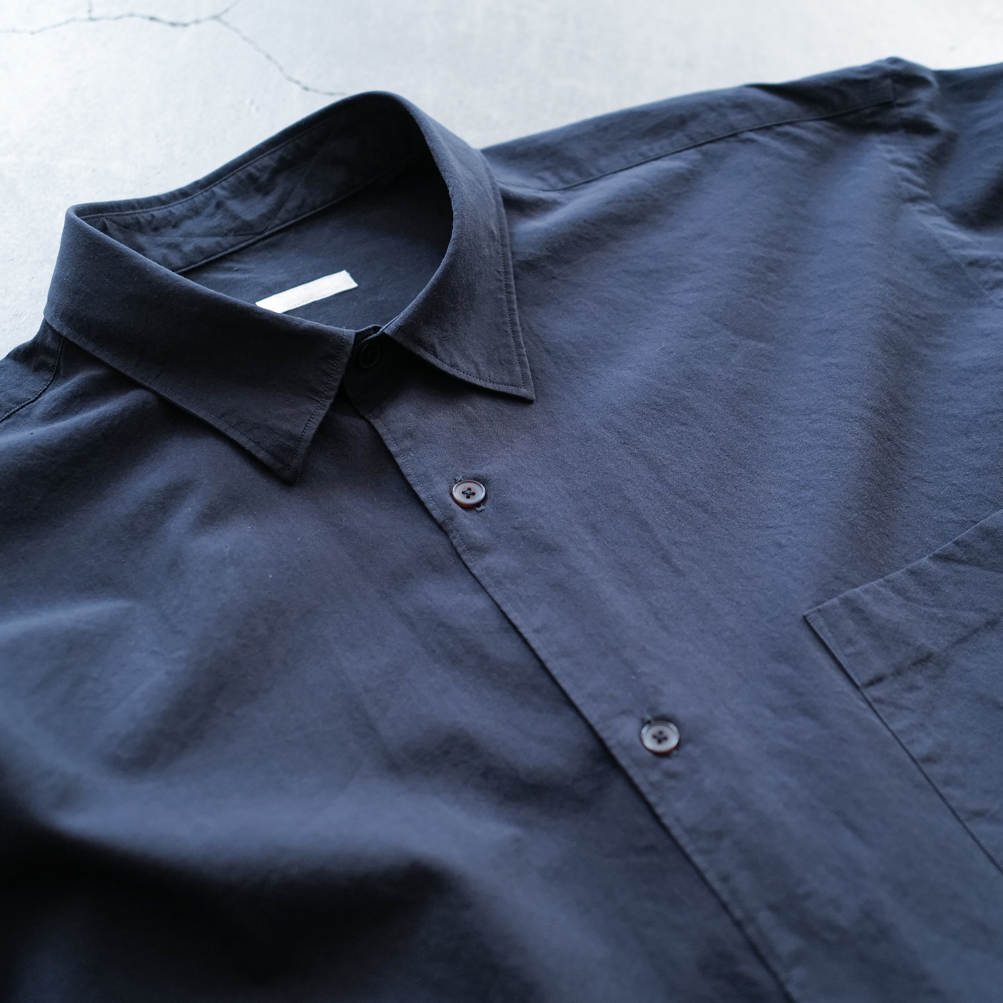 COMOLI SHIRTS – ABOUT