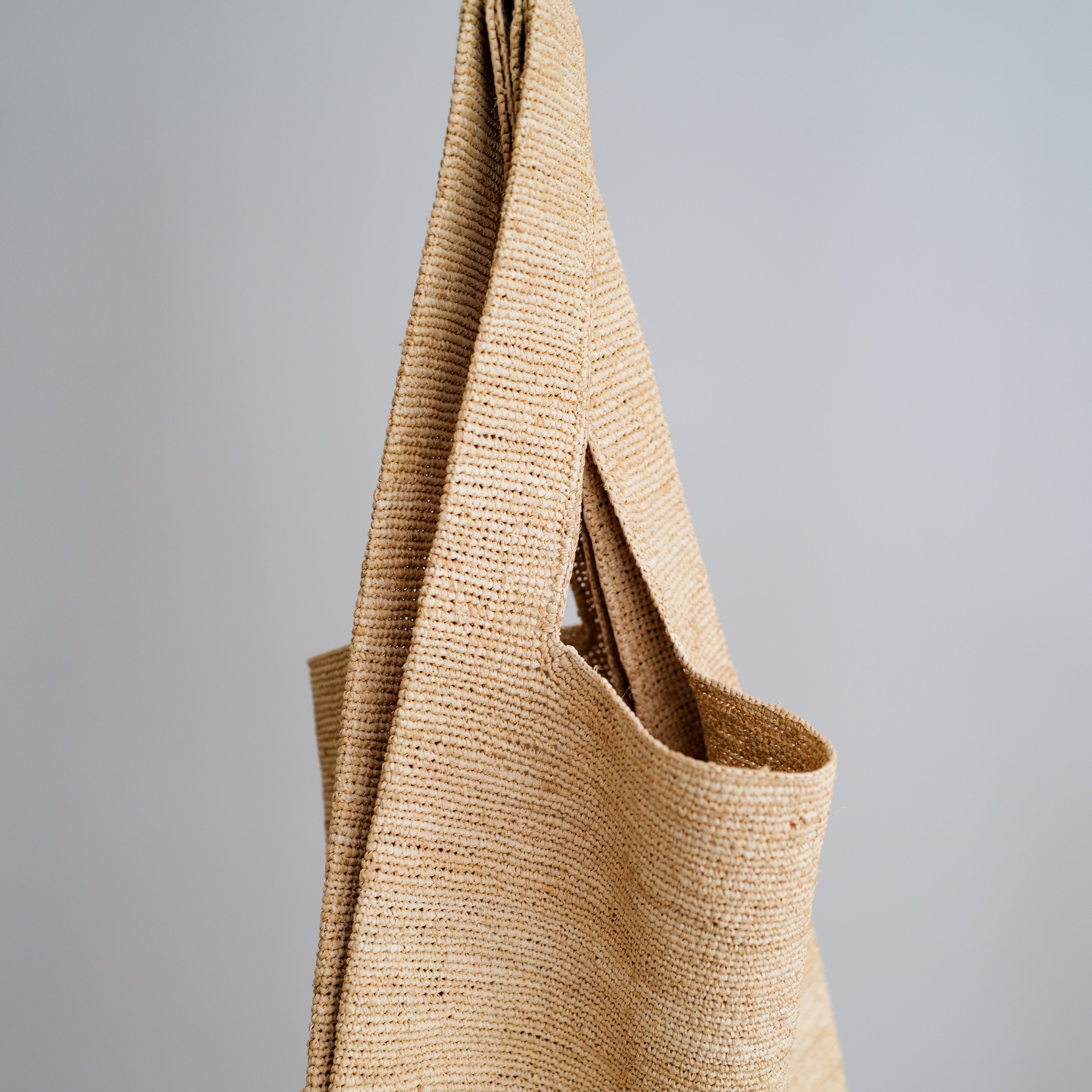 RAFFIA SHOPPING BAG – ABOUT