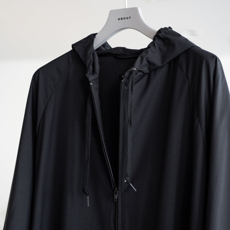 RAIN COAT