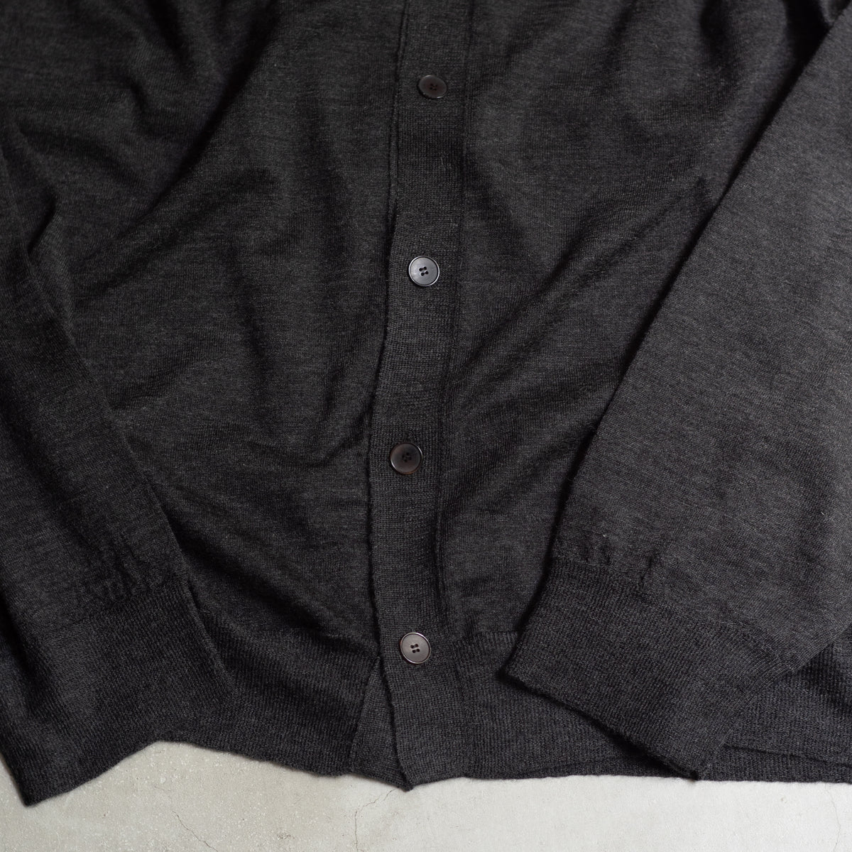 AUBERGE NIVEN ポロシャツ42 comoli auralee CATEGORY CLOTHE | Less Higashikawa