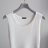SILK NO-SLEEVE KNIT TOP