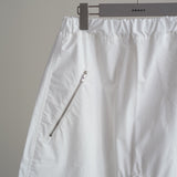 RELAXED W. ZIP POCKETS EXTRA LOW CROTCH SHORT