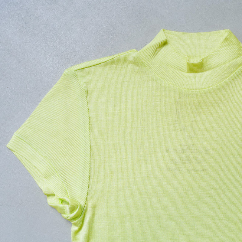 MOCK NECK HALF SLEEVE