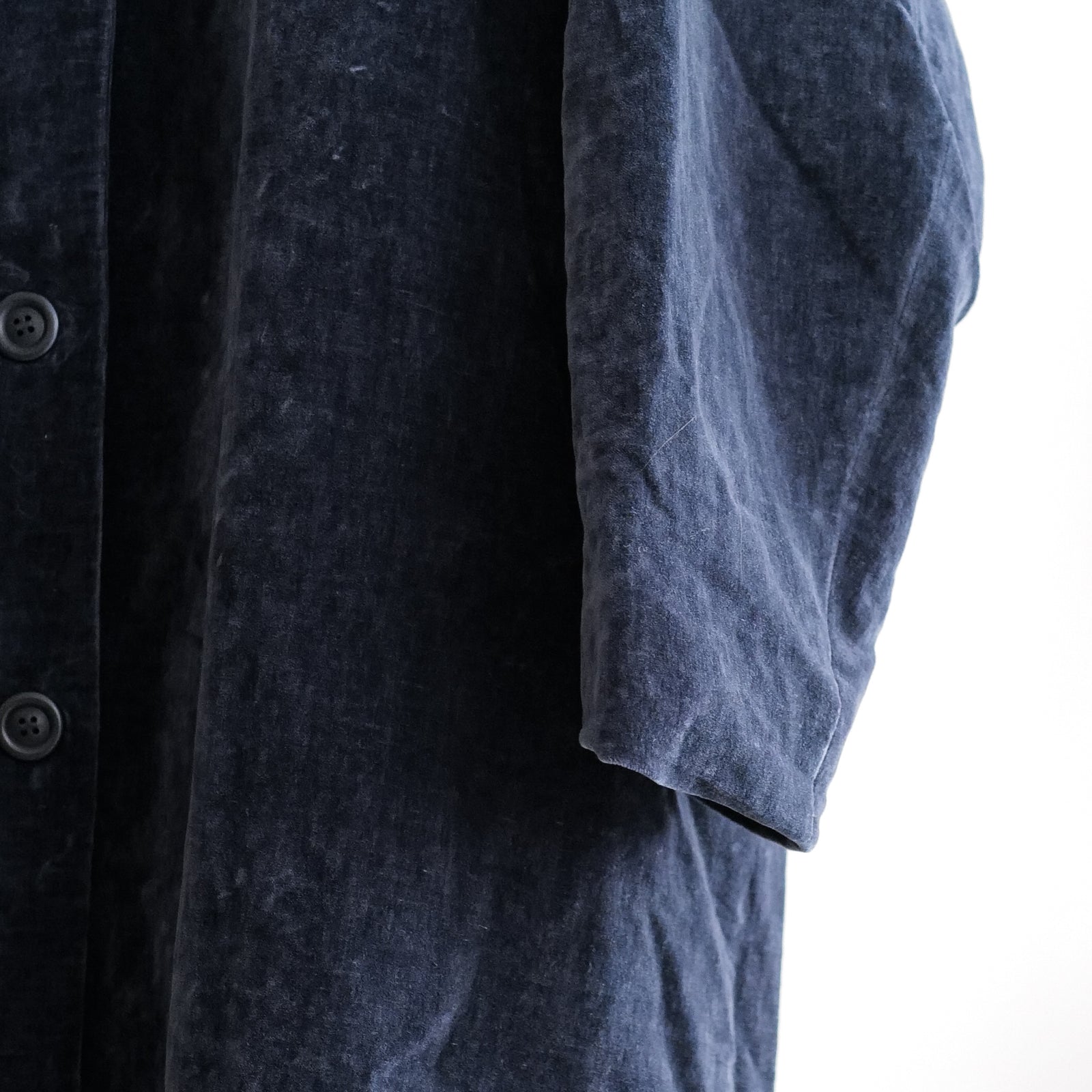BIG BLOBBY COAT – ABOUT