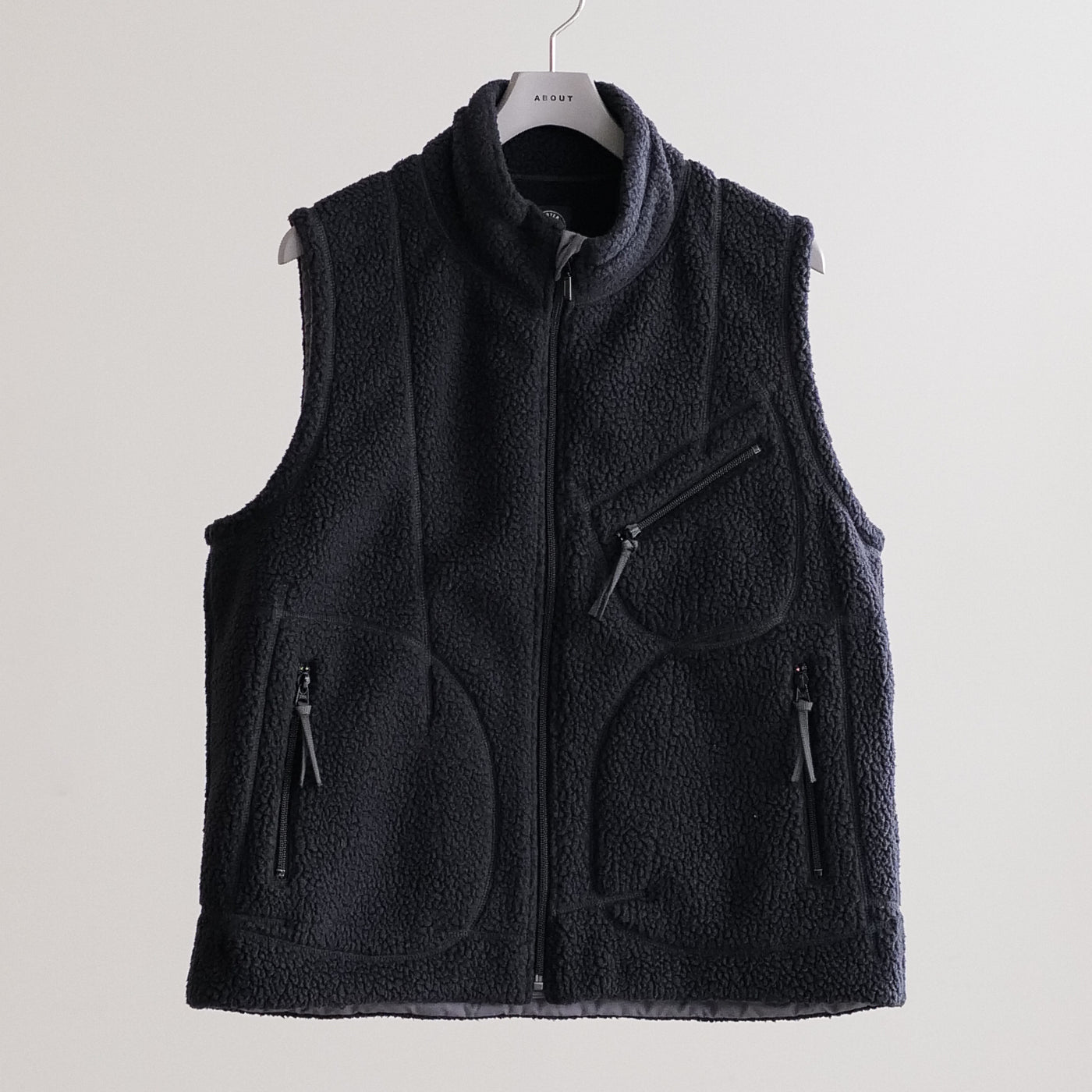 FLEECE ZIP UP VEST(POLARTEC) – ABOUT FLEECE ZIP UP VEST(POLARTEC) – ABOUT