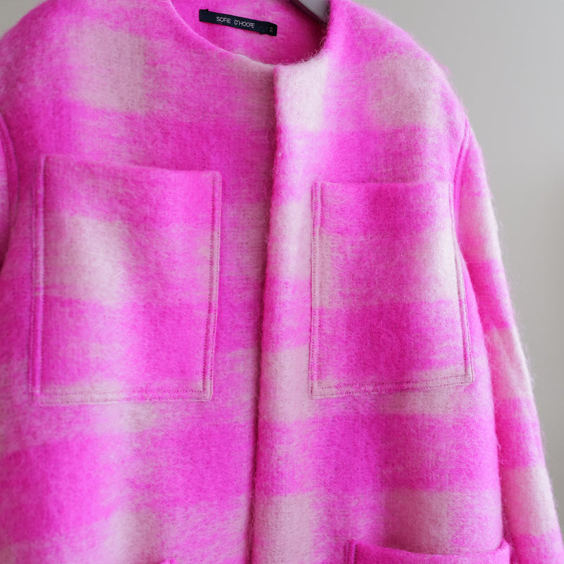 BUTTONLESS COAT PINK