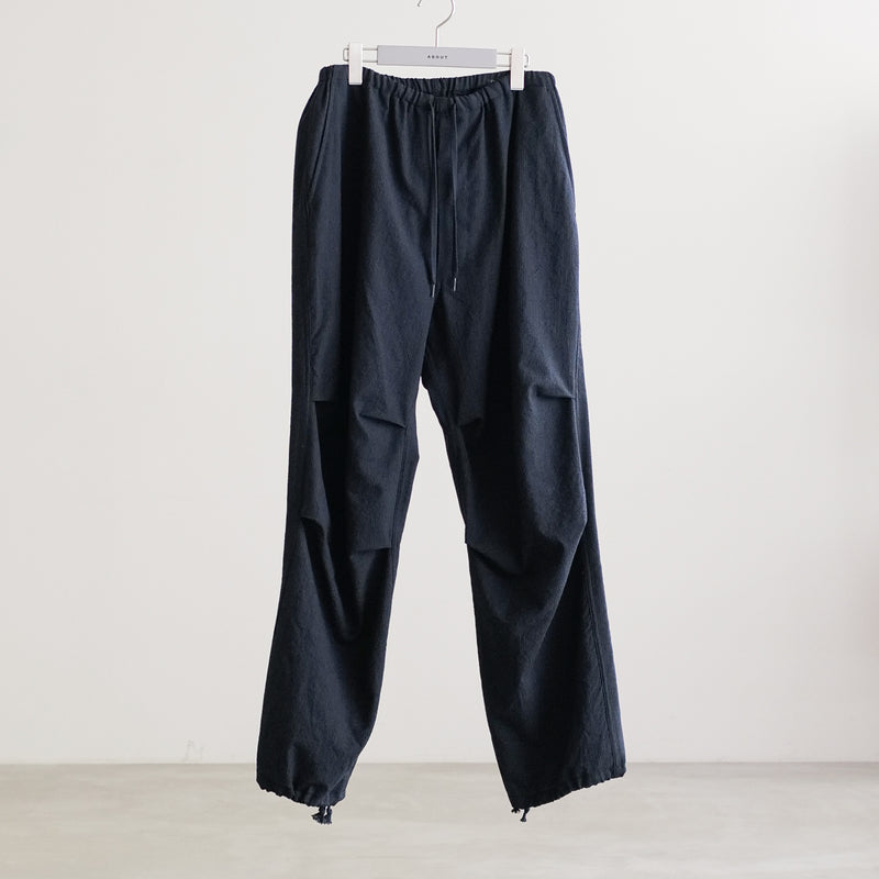 WOOL KNEE TUCK PANTS