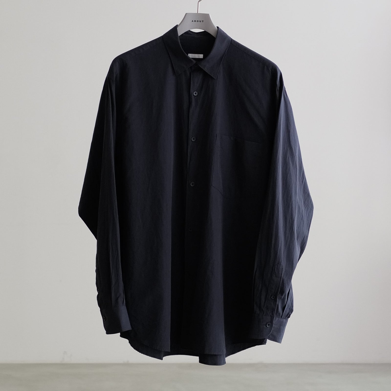 COMOLI SHIRT – ABOUT
