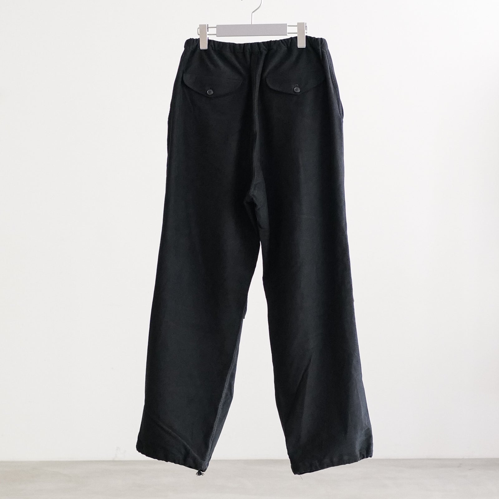 MOLESKIN KNEE TUCK PANTS – ABOUT