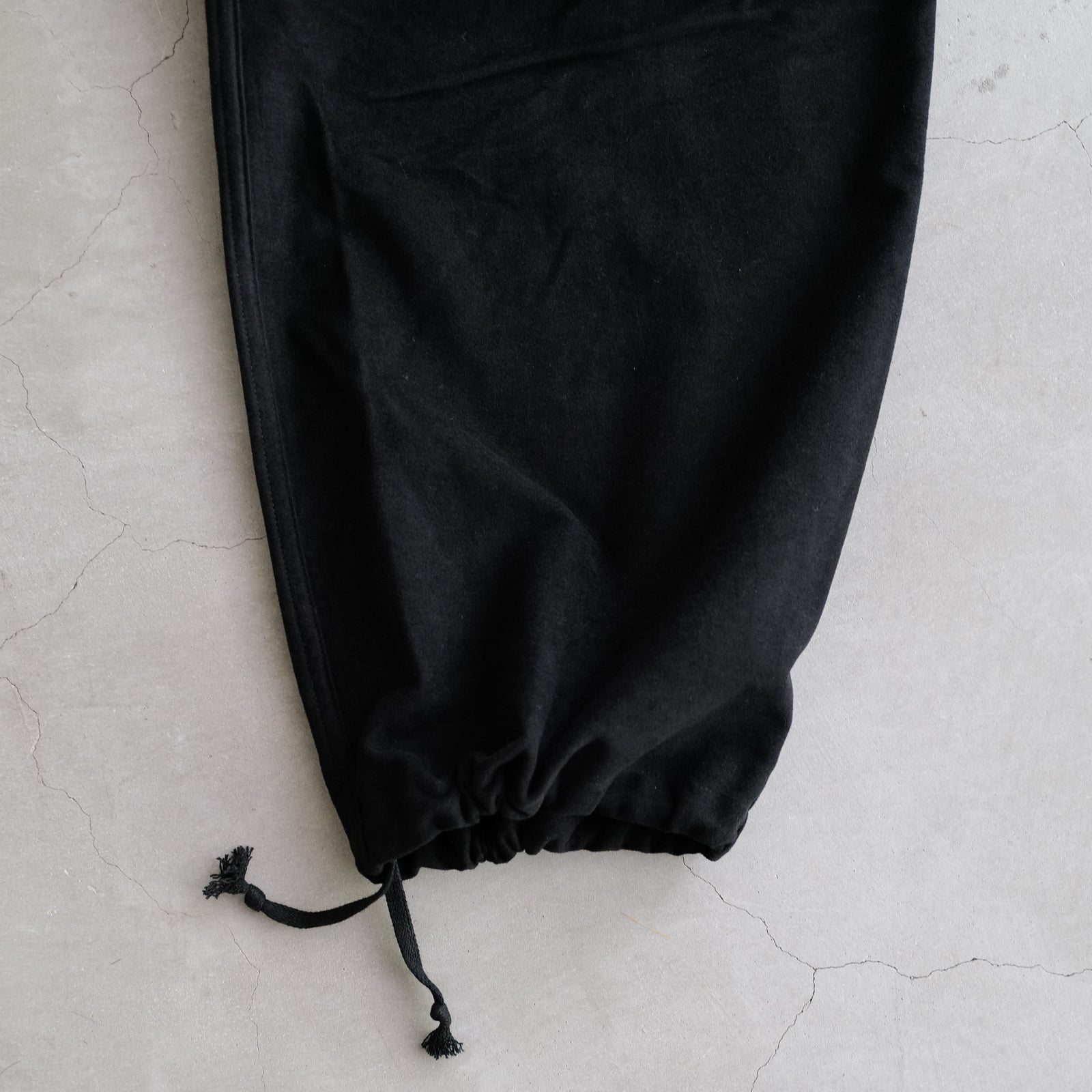 MOLESKIN KNEE TUCK PANTS – ABOUT