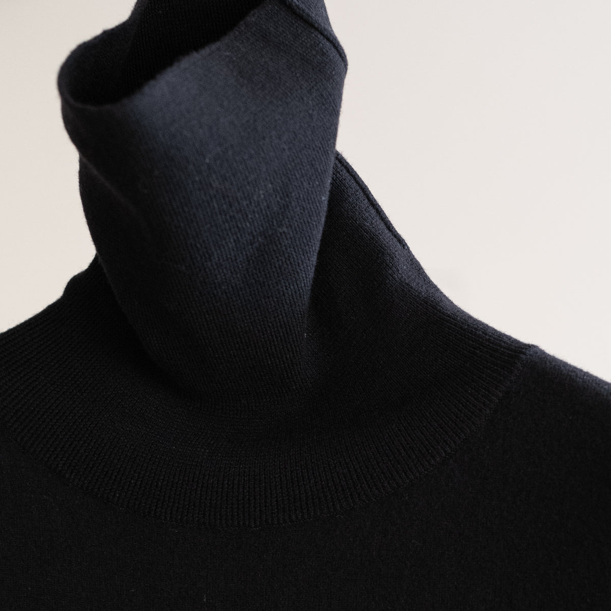 COMOLI ブラック トレーナー XL 定価37400円　新品同様 COMOLI – LOCALERS