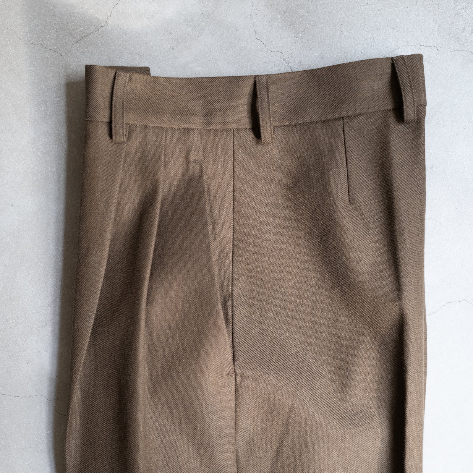 DOUBLE PLEATED WIDE PANTS – ABOUT