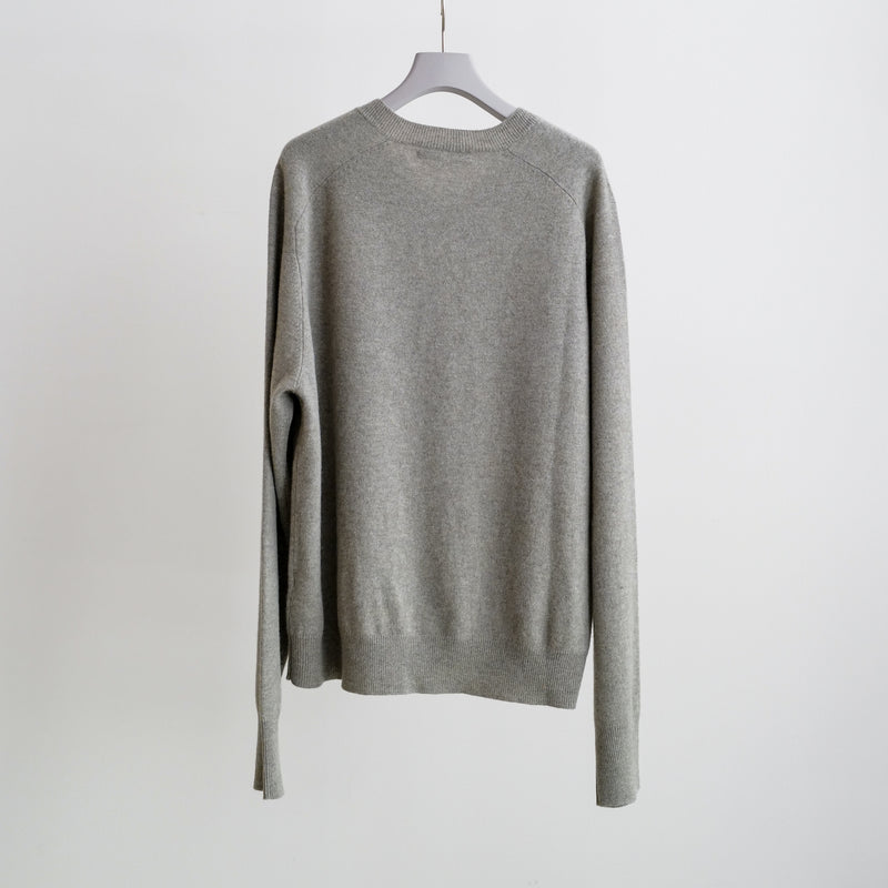 OVERSIZED V NECK FLANNEL SWEATER