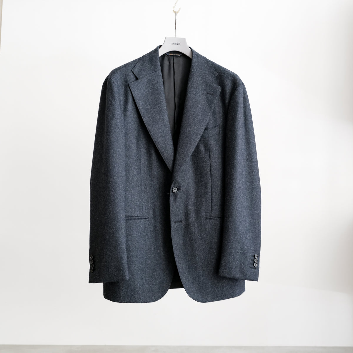 SALON C. LUNDMAN – ABOUT
