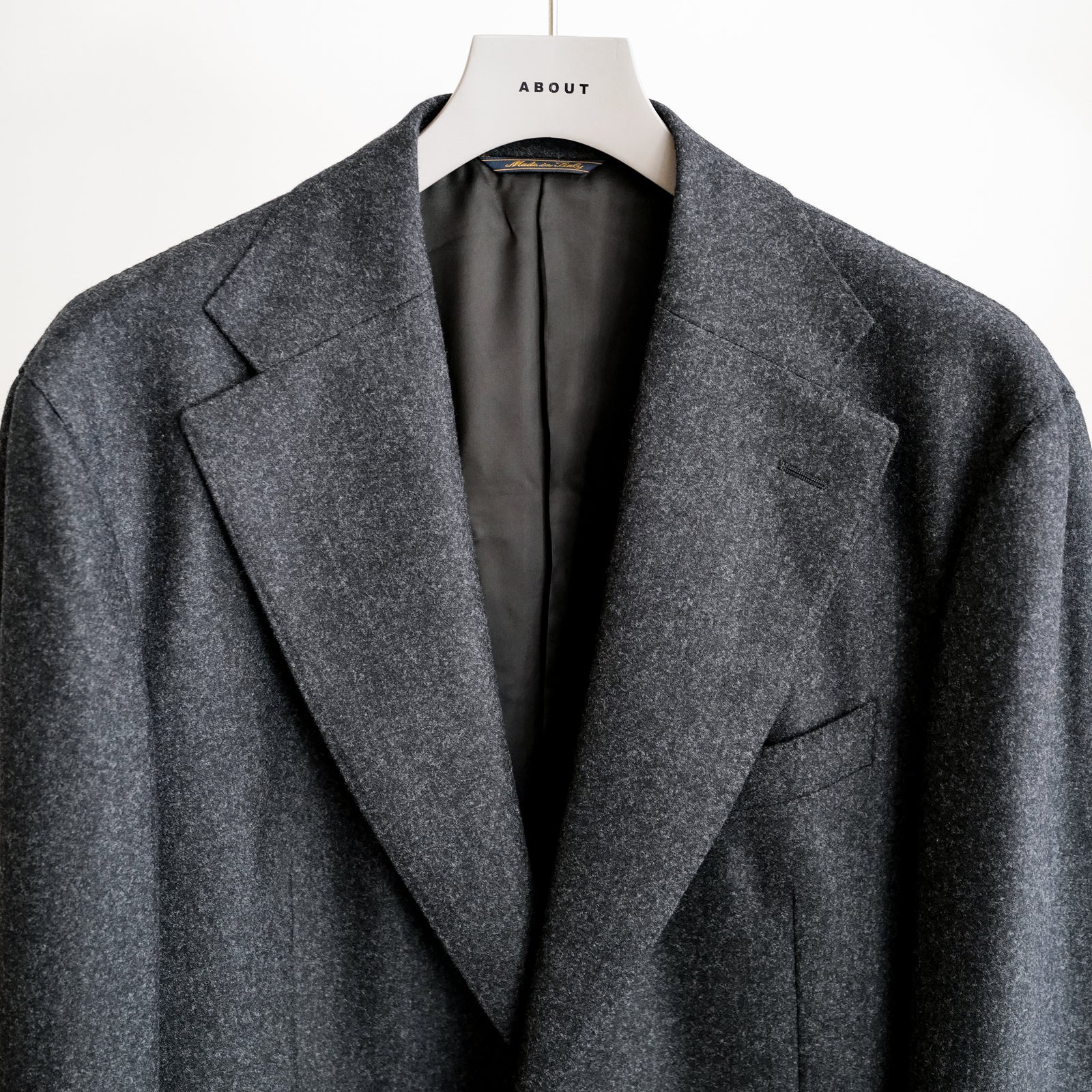 SB JACKET – ABOUT