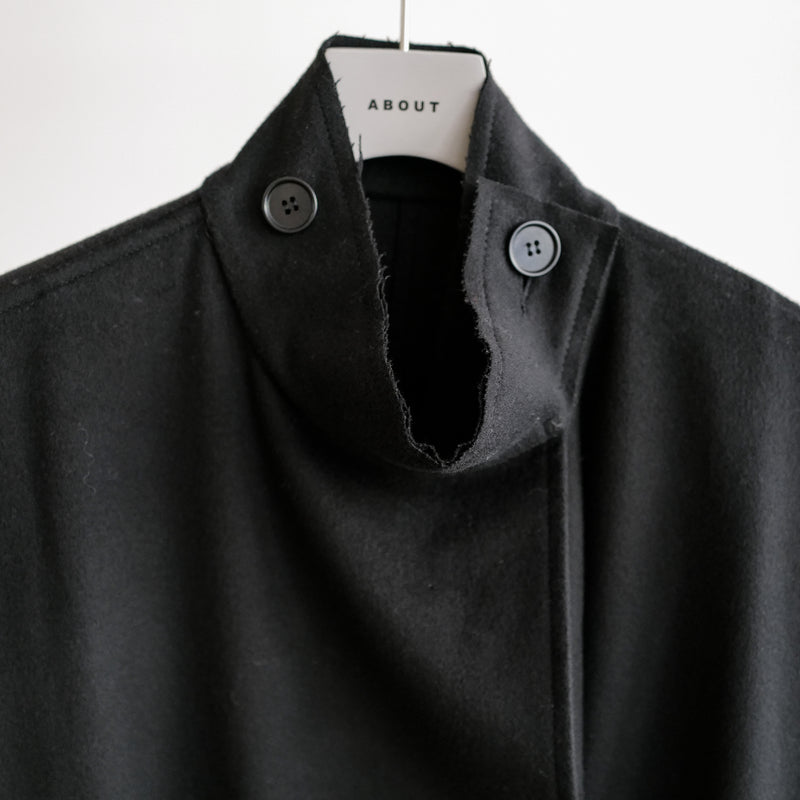 HEAVY WOOL CROPPED OVERSIZED JACKET