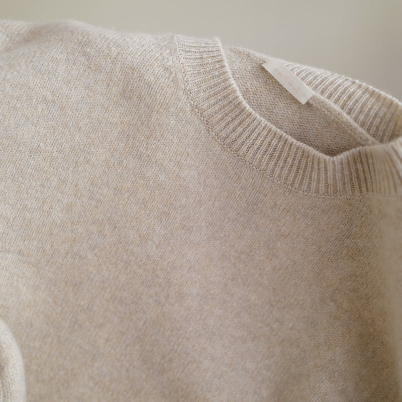 LAMBS WOOL CREW NECK KNIT