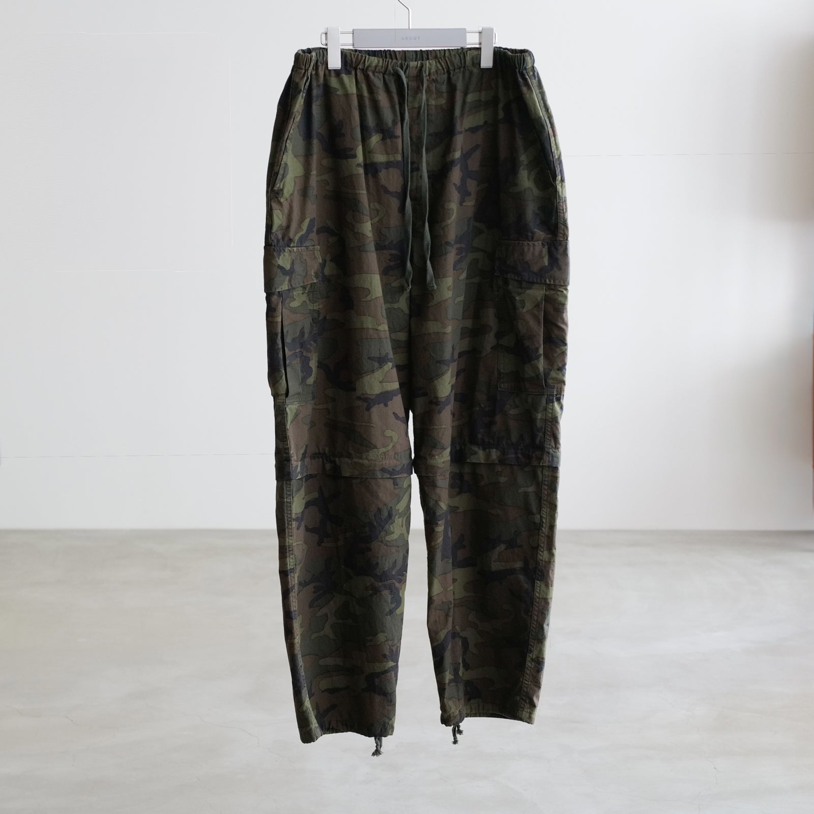 CAMO CONVERTIBLE 6P PANTS – ABOUT