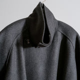 EXTRA FINE WOOL REVER SHOULDER PADDED COAT