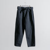 BLACK DENIM BELTED PANTS