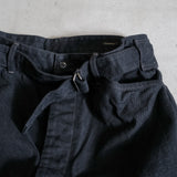BLACK DENIM BELTED PANTS