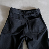 BLACK DENIM BELTED PANTS