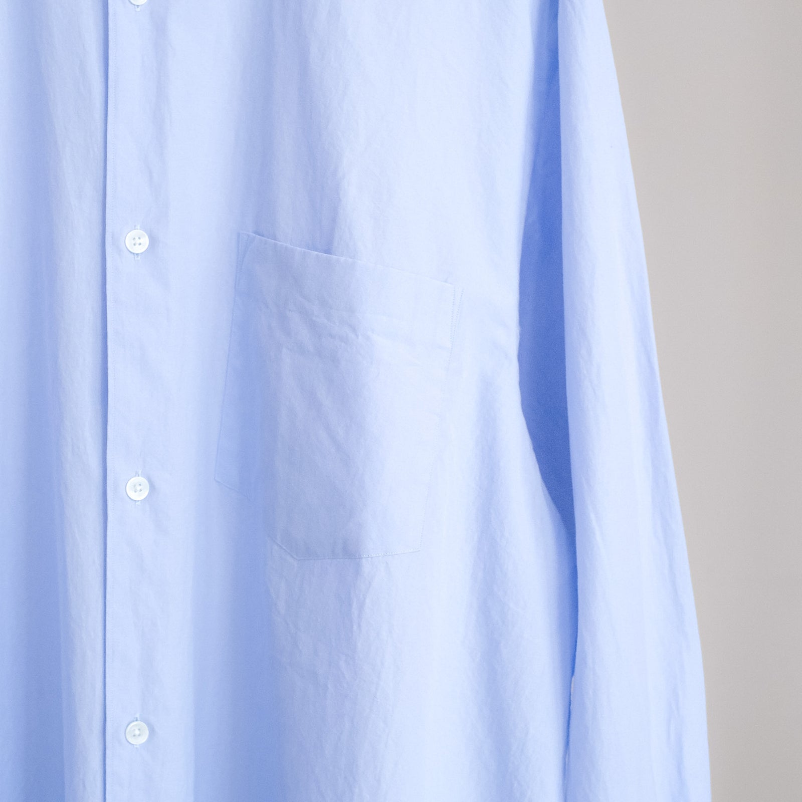 COMOLI SHIRTS – ABOUT