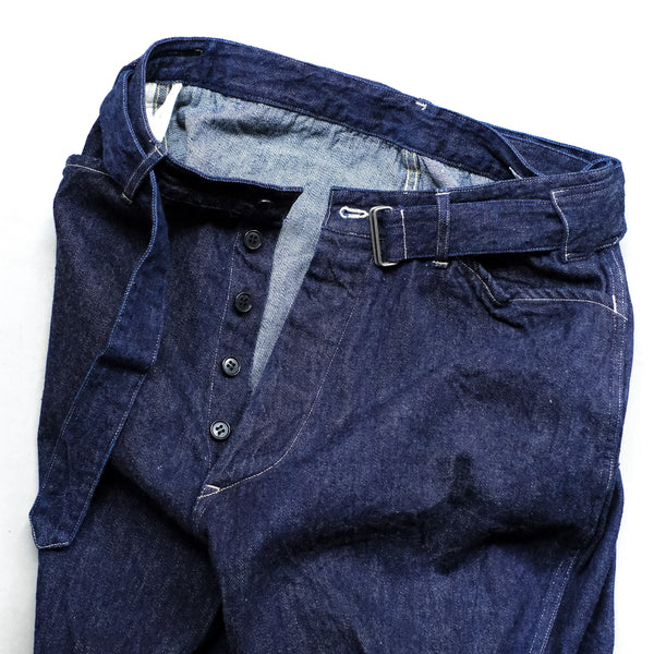 DENIM BELTED PANTS