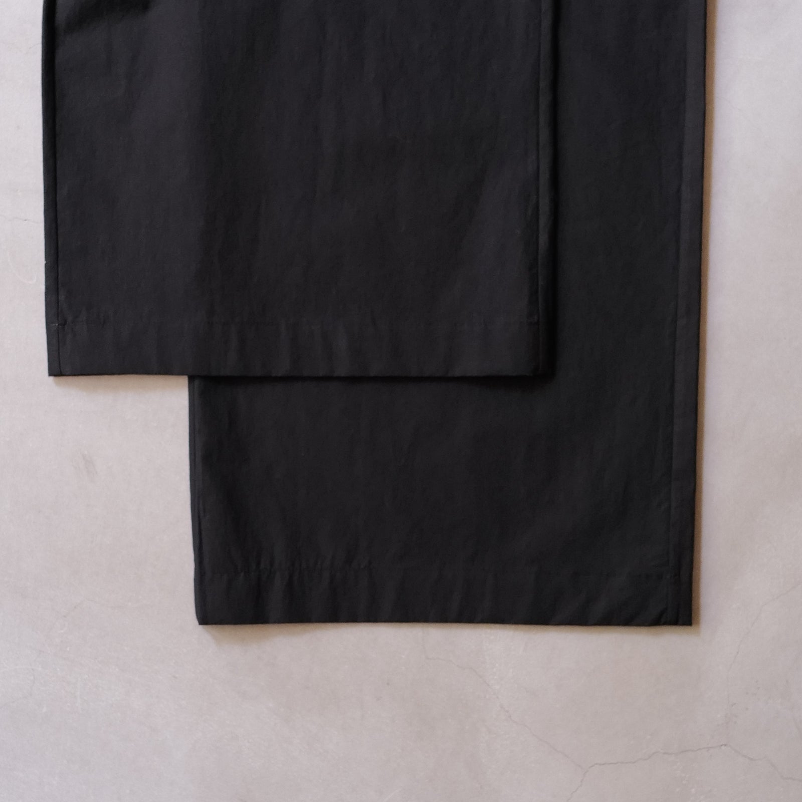 MAXI LARGE PANTS – ABOUT