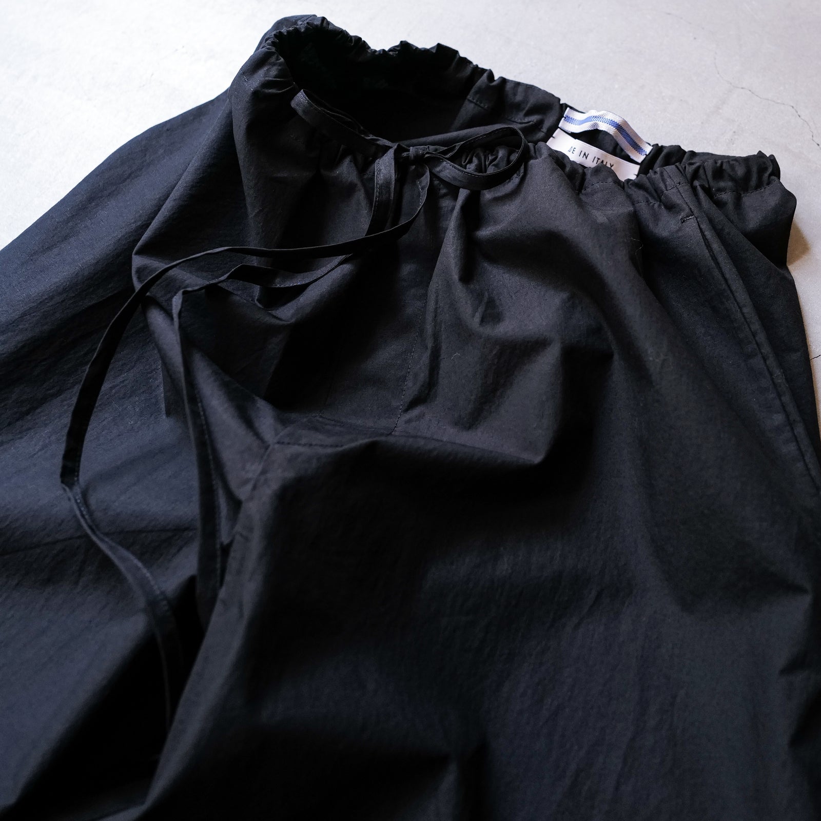 MAXI LARGE PANTS – ABOUT